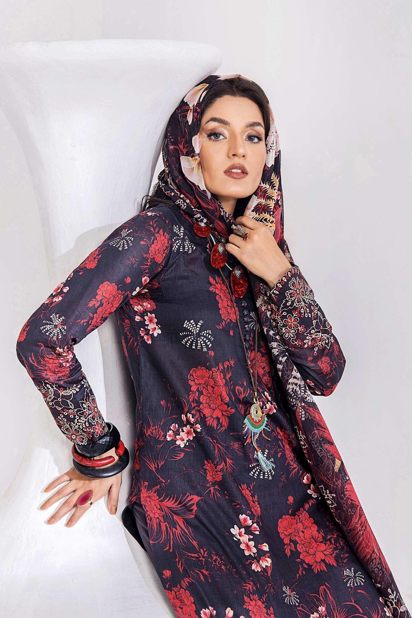 Innara Unstitched Lawn Collection by Adan's Libas (5662) - Pashtun Collections