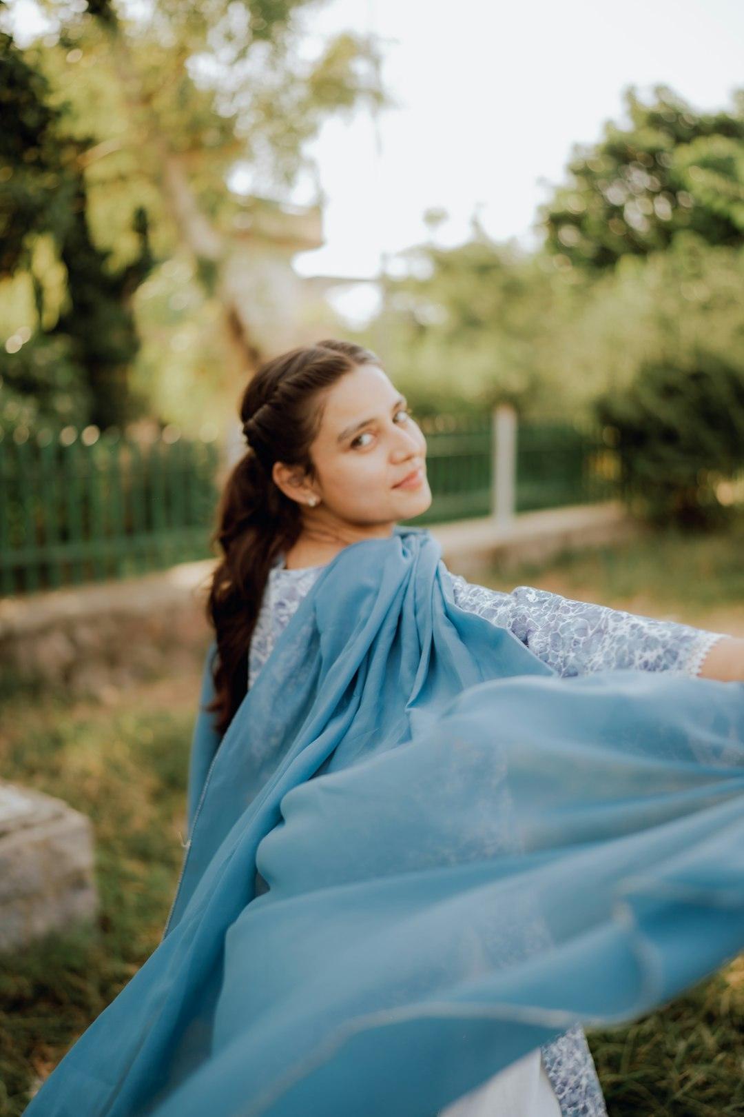 The Art of Dupatta Draping with Pakistani Suits - Pashtun Collections