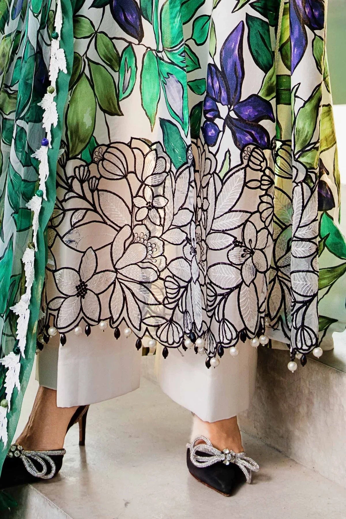 Maria.B MPrints Embroidered Lawn Unstitched 3Pc Suit - SS Collection -MPT-2505-A